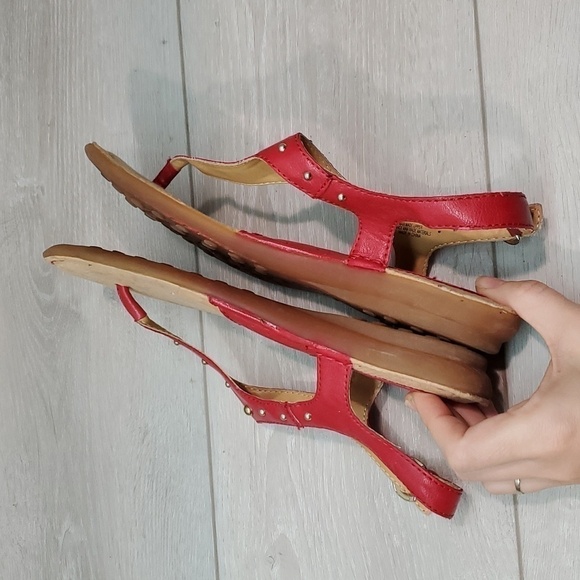 B.O.C. Born Women T strap Sandals Flats shoes sz 7 - Picture 9 of 12